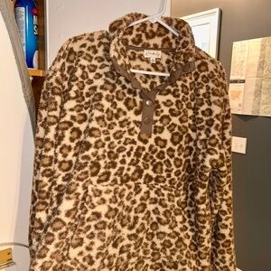 Wonderly Brown Leopard Print Pullover